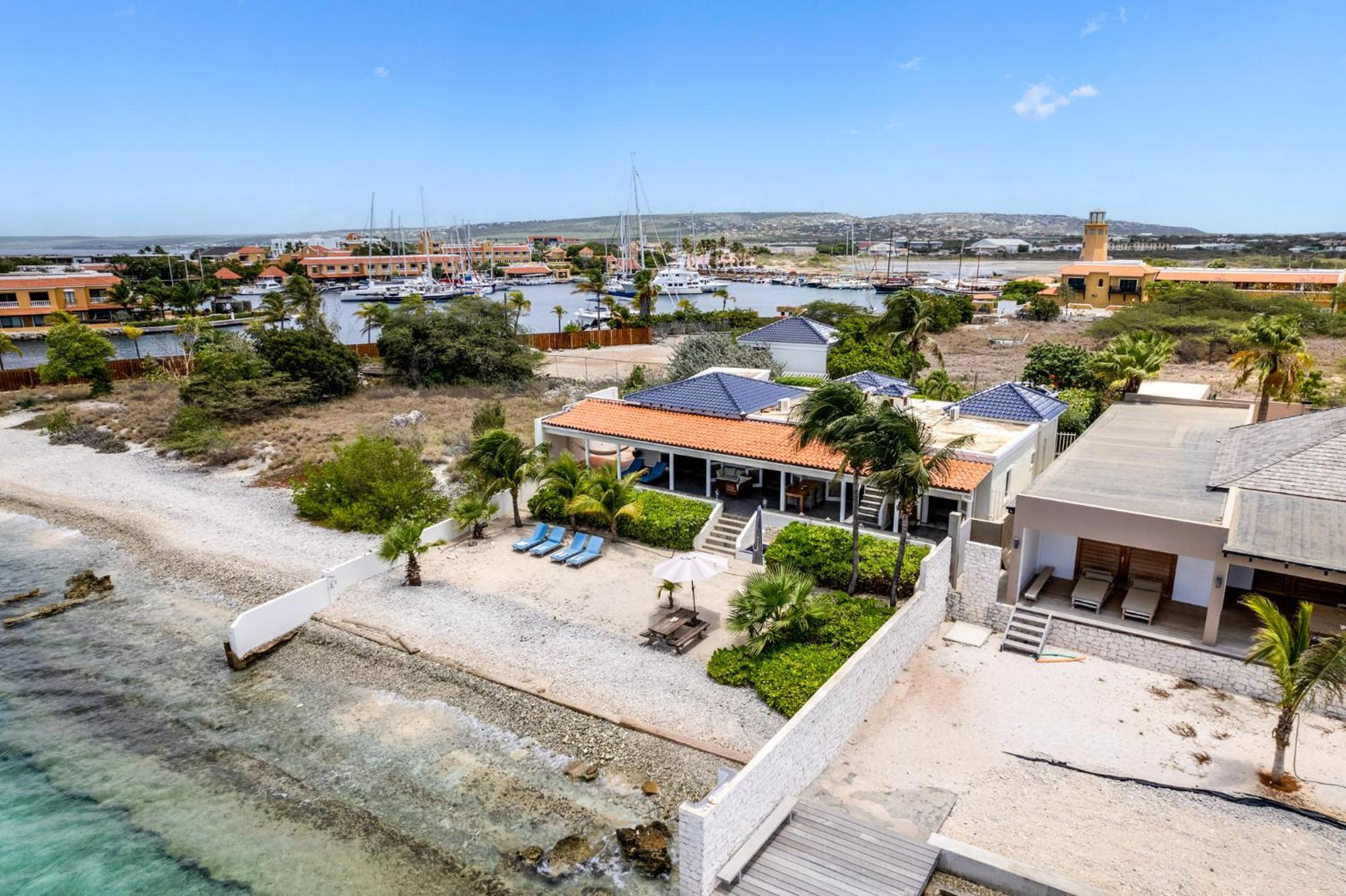 Oceanfront - Villa Port Of Call - Kralendijk  Exterior foto