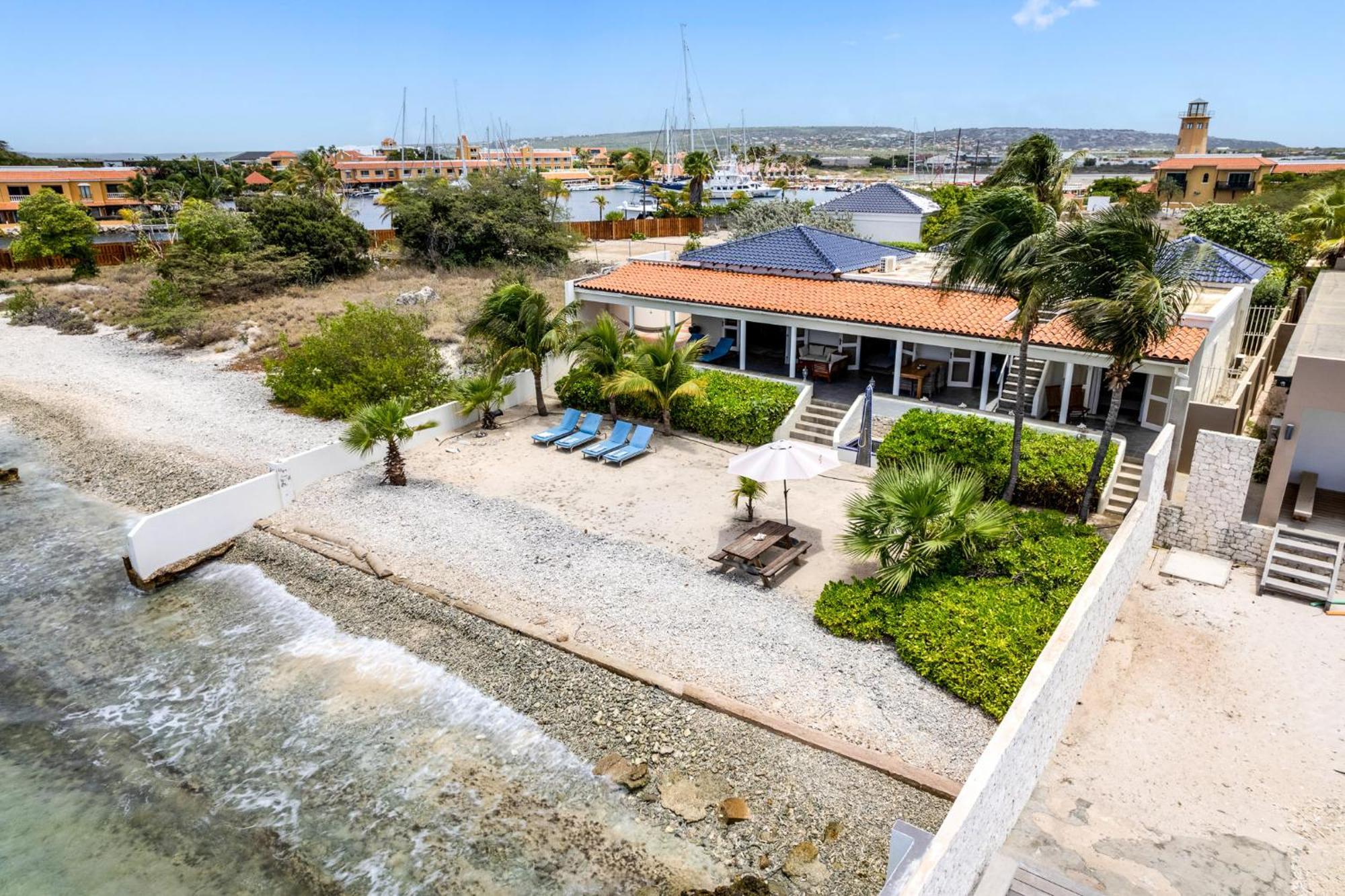 Oceanfront - Villa Port Of Call - Kralendijk  Exterior foto